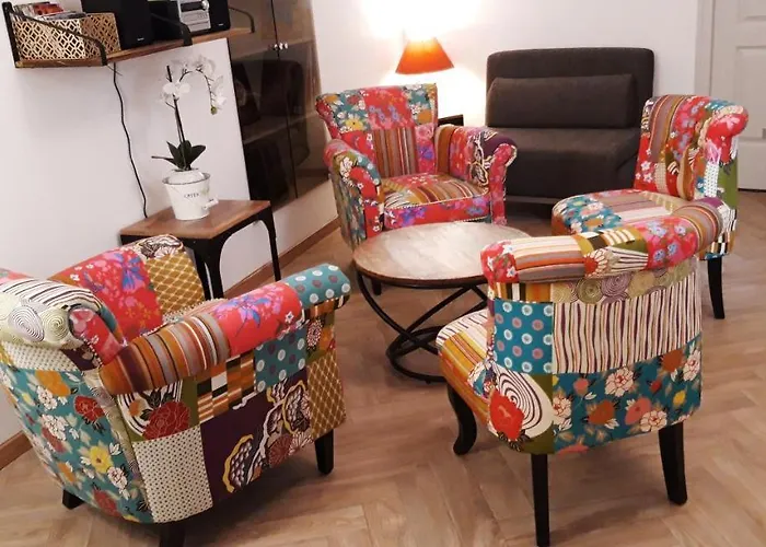 Holiday home Le Logis Du Vendangeur Champillon